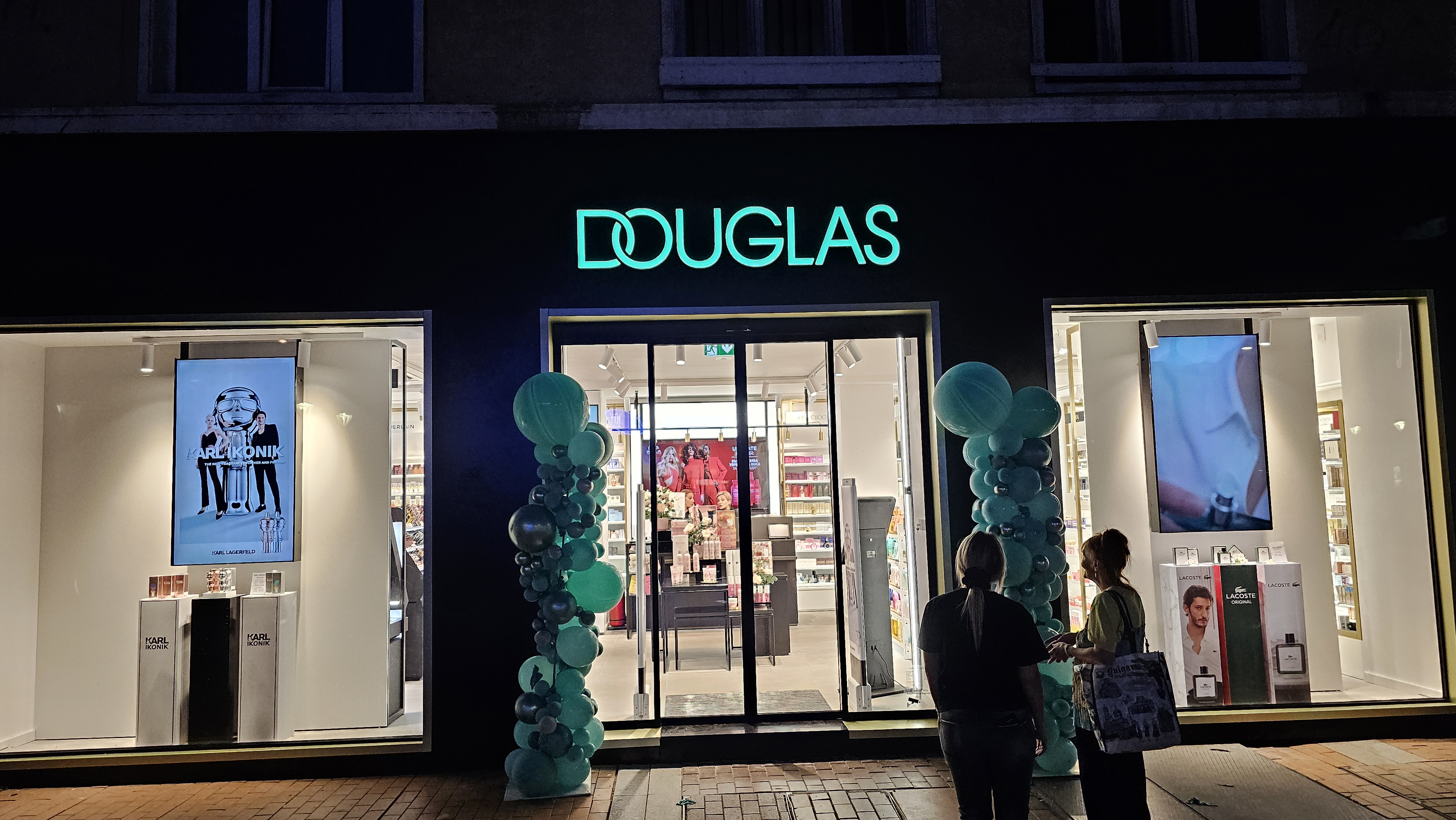 Douglas Витошка